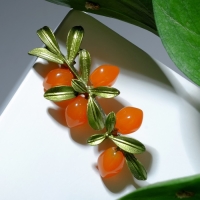 Брошь &laquo;Облепиха&raquo;, цвет оранжево-зелёный в серебре