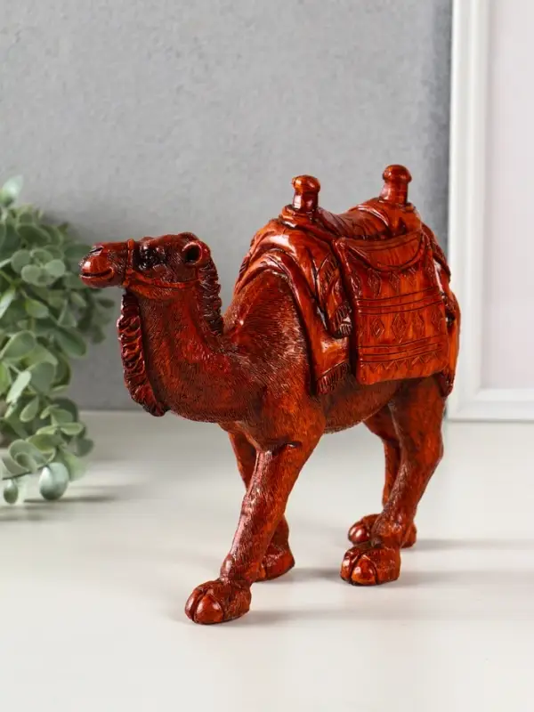 Сувенир полистоун "Верблюд с седлом с сумкой" под дерево 21х9х20 см