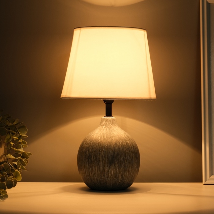 Лампа настольная "Тезис" 1х40Вт Е14  серый   20х20х32см