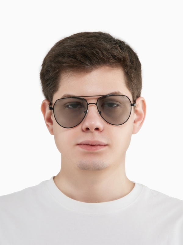 Очки солнцезащитные фотохромные, uv 400, дужка 14.3 см, ширина 13.7 см, линза 5.3 х 5.7 см    107979