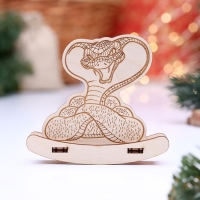 Новый год. Сувенир символ года качалка "Кобра", 9,7 х 9 х 2 см