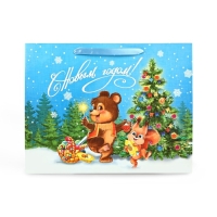Пакет подарочный новогодний ламинированный &laquo;Зверята возле ёлки&raquo;, L 40 х 31 х 11,5 см, Новый год