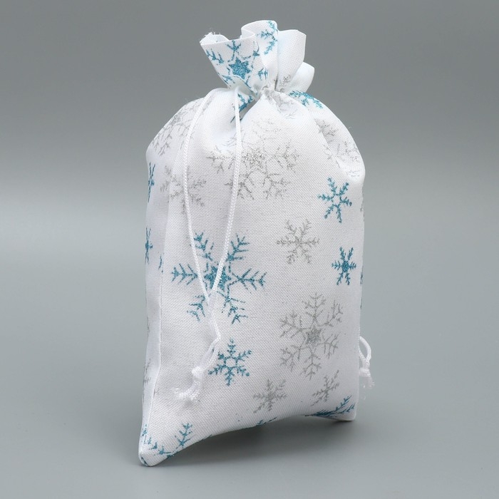 Мешочек подарочный холща &laquo;С праздником&raquo;, снежинки, 16 х 24 см +/- 1.5 см, Новый год