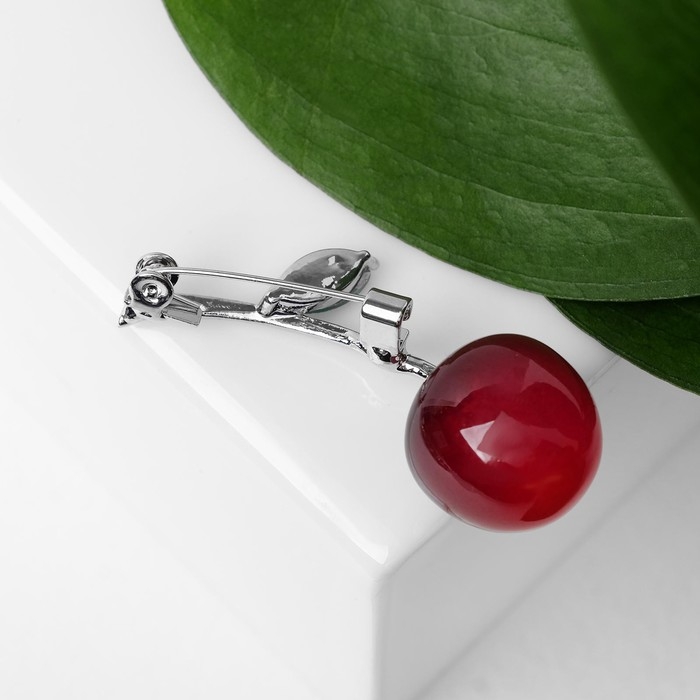 Брошь &laquo;Вишенка&raquo;, цвет бордово-зелёный в серебре