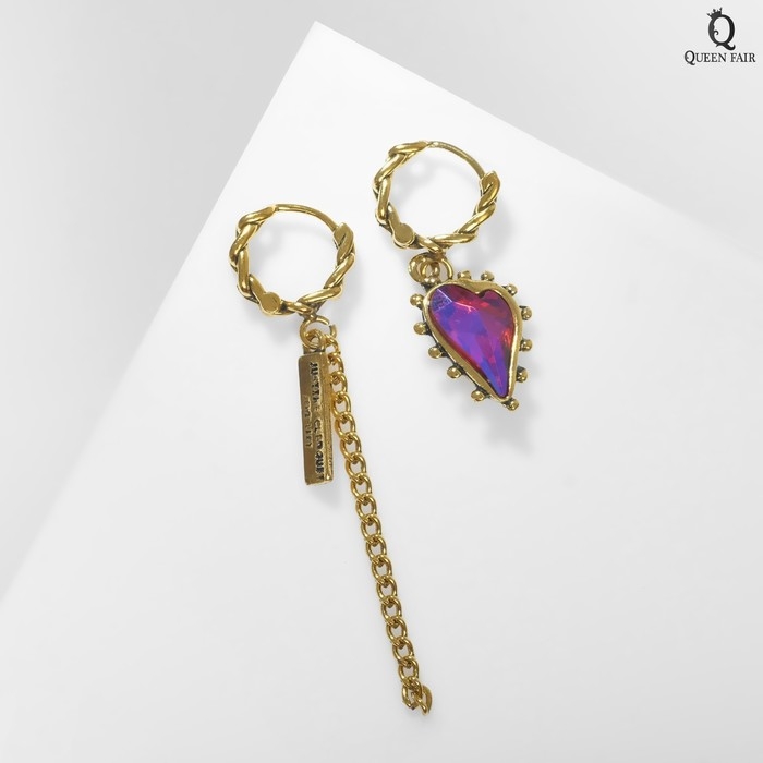 Серьги висячие со стразами &laquo;Сердце&raquo; асимметрия, цвет красный в чернёном золоте, 6,2 см