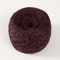 Трикотажная пряжа "Риббон" с люрексом 85м/170&plusmn;5 гр (Черный, люрекс: Фуксия)