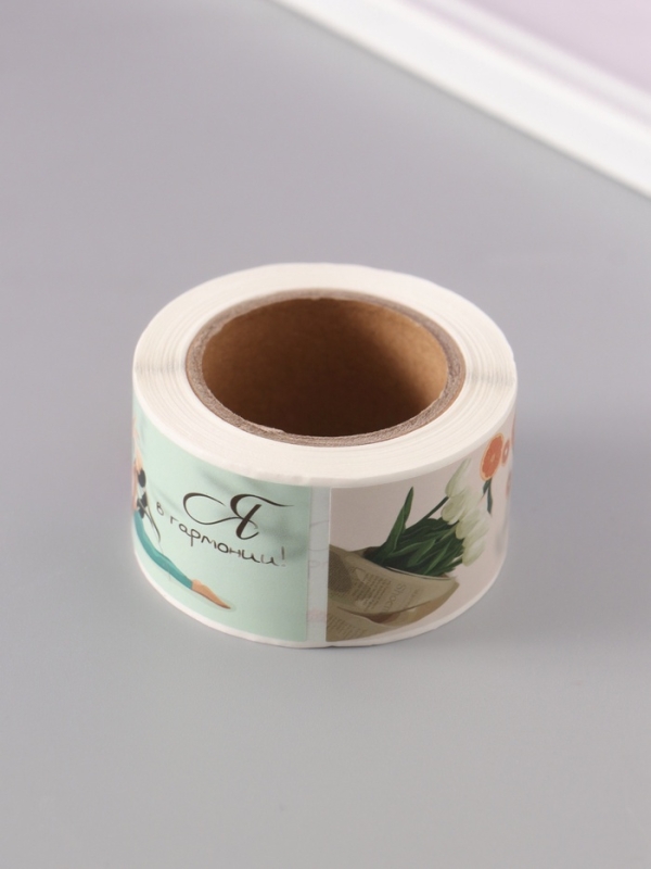 Наклейка бумага "Эстетика" 3х5 см 200 шт в рулоне