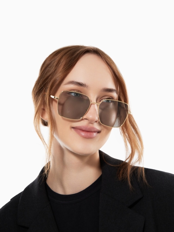 Очки солнцезащитные фотохромные, uv 400, дужка 13.5 см, ширина 12.7 см, линза 5 х 5.5 см