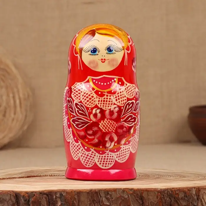 Матрёшка дерево &laquo;Надя&raquo;, красно-розовое платье, 5-кукольная, 19 см