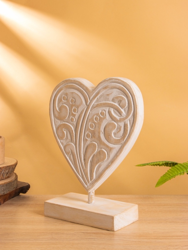 Сувенир на подставке "Сердце" дерево 20х9х27 см