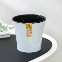 Кашпо для цветов со вставкой &laquo;Арте&raquo;, 600 мл, бело-чёрное