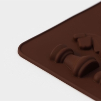 Форма для шоколада Доляна &laquo;Шахматы&raquo;, силикон, 20,6&times;8,8 см, 16 ячеек, цвет коричневый