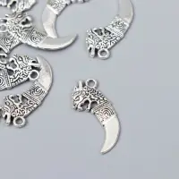 Металлический элемент, декоративная подвеска &laquo;Арт Узор. Клык дракона&raquo;, серебро, 2.9&times;1.3 см