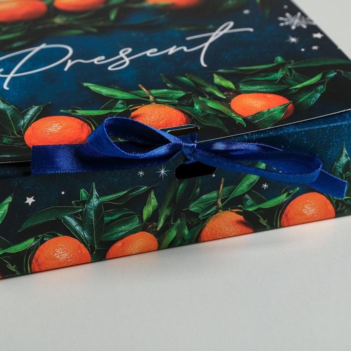 Коробка подарочная новогодняя складная &laquo;Сказки&raquo;, 20 х 18 х 5 см, Новый год