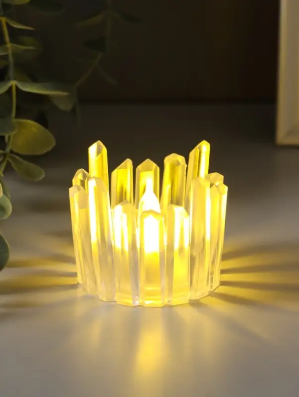 Светодиодная свеча LED "Снежная королева" от батареек 3хLR1130, прозрачный 5,5х5,5х5 см