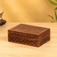 Шкатулка резная "Холи" 18х13х6 см, дерево шишам