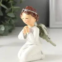 Сувенир полистоун "Ангелочек в бежевом, ободок в волосах со звездой" 9х7,5х8 см