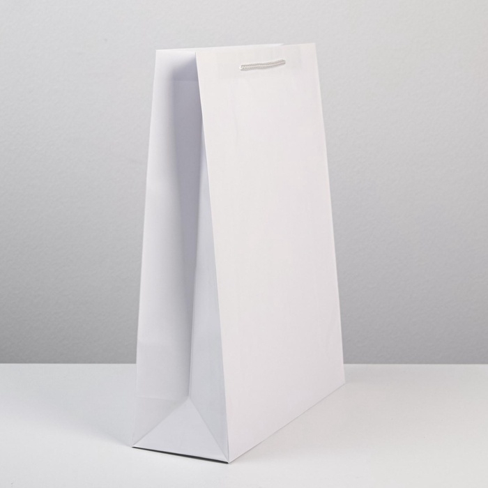 Пакет подарочный ламинированный, упаковка, &laquo;Белый&raquo;, L 28 х 38 х 9 см