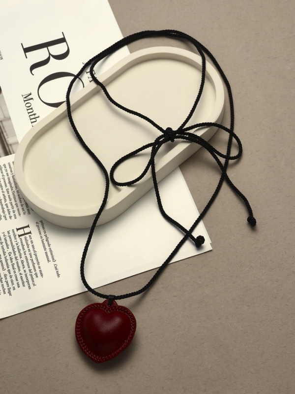 Портупея с кулоном &laquo;Сердечко&raquo; кожа, трансформер, бордовая, 150 см