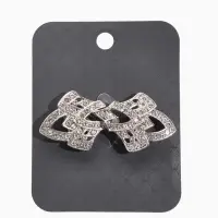 Зажим для кардигана "Ажур", винтажные пики, цвет белый в серебре