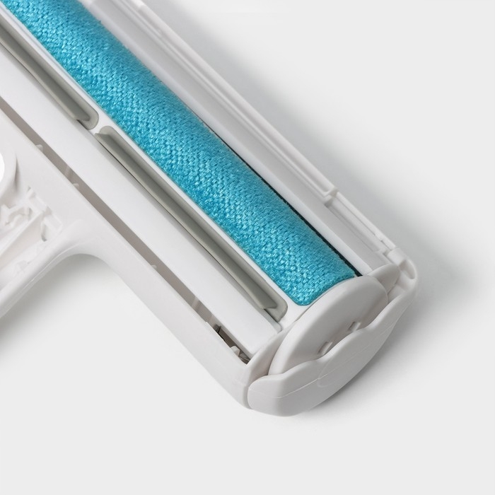 Щётка для удаления волос и шерсти Доляна, 19&times;18,5&times;5,5 см, цвет белый