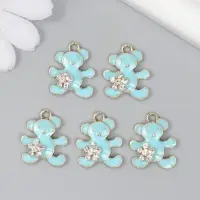 Декор для творчества металл, эмаль, стразы "Мишка с цветочком" голубой, золото 0,5х1,7х2 см   989119