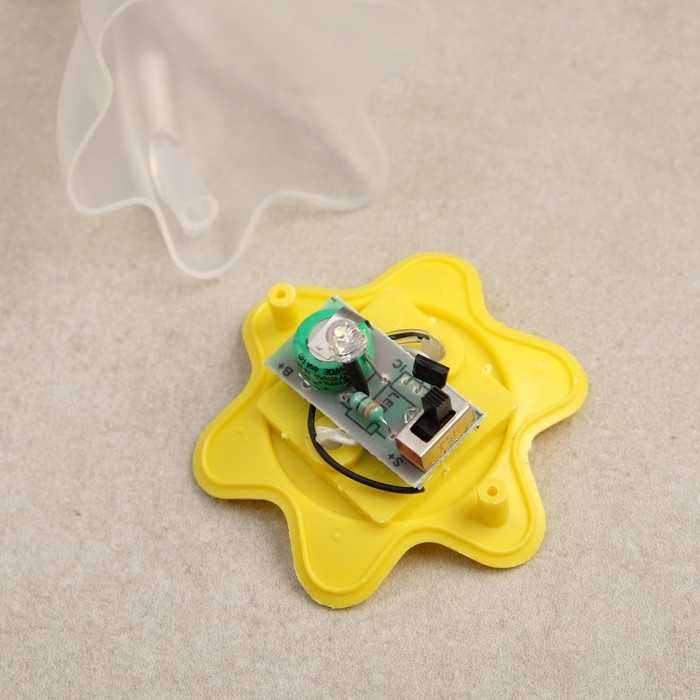 Садовый светильник на солнечной батарее &laquo;Цветок жёлтый&raquo;, 6 &times; 29 &times; 6 см, 1 LED, свечение белое