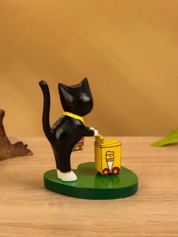 Сувенир на подставке дерево "Кошка мороженщик" 7х8х10 см