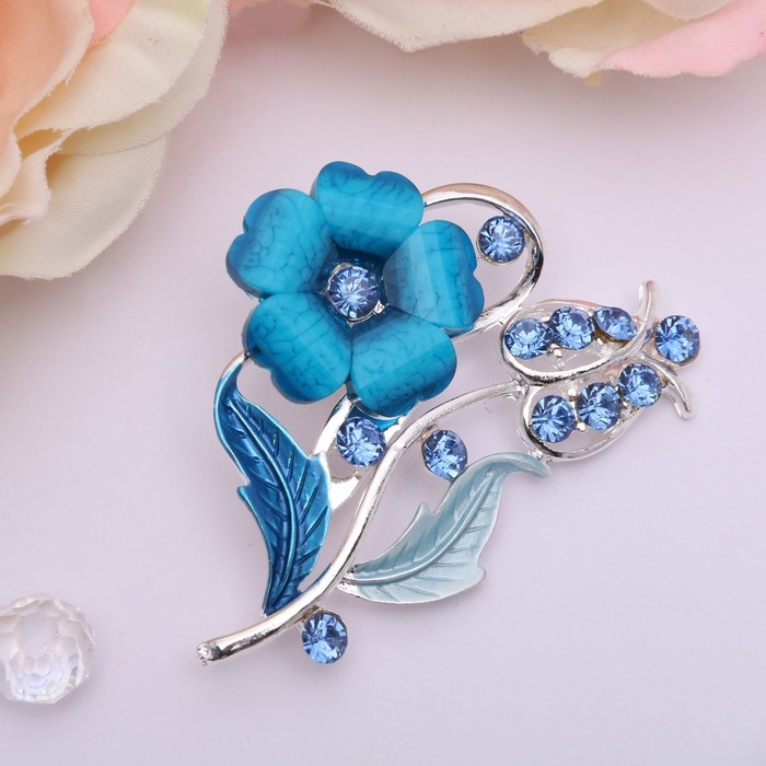 Брошь &laquo;Цветение&raquo;, цвет морской в серебре