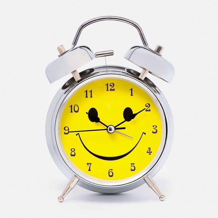 Будильник &laquo;Смайл&raquo;, циферблат d=11.5 см, с подсветкой, от батареек 1хАА, хром