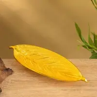 Подставка под благовония &laquo;Лист&raquo;, 23.5&times;8.5&times;2.5 см, алюминий, золотая