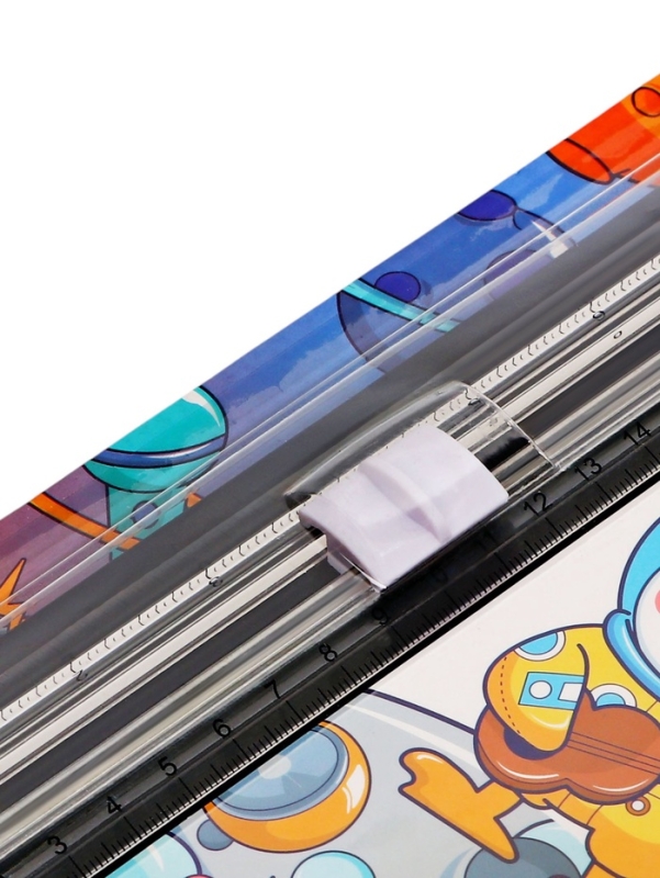 Резак для бумаги роликовый А4, до 3 листов, безопасное лезвие, длина реза 300мм, цвет черный