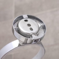 Ёрш для унитаза настенный с крышкой Accoona, 11,5&times;13,5&times;37,5 см, стекло, хром