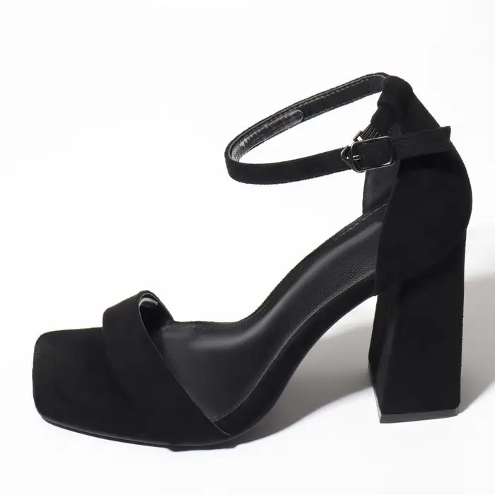 Полоски под ремешки, на клеевой основе, набор - 4 шт., силиконовые, 9.5&times;0.7 см., прозрачные