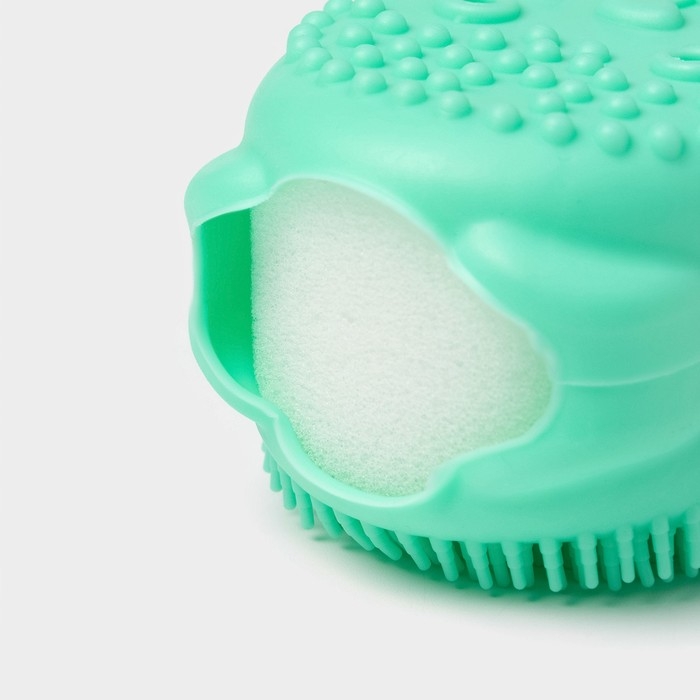 Щётка силиконовая для тела с поролоном Доляна &laquo;Мышонок&raquo;, цвет зелёный