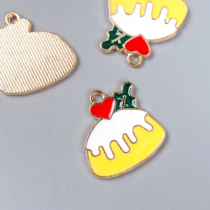 Металлический элемент, декоративная подвеска &laquo;Арт Узор. Кекс с сердечком&raquo;, эмаль, 2&times;2 см