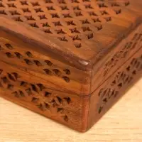 Шкатулка резная "Холи" 18х13х6 см, дерево шишам