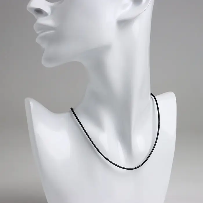 Шнурок каучуковый, неполый, 60 см + удлинитель 5 см, d=1.3 мм, чёрный в серебре