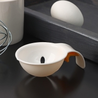 Сепаратор для яиц с фиксатором Доляна, 11&times;7,5&times;3,5 см, цвет белый