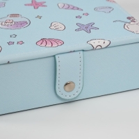 Шкатулка кожзам для украшений с зеркалом "Панда и ракушки" голубая 15х21,5х5,5 см