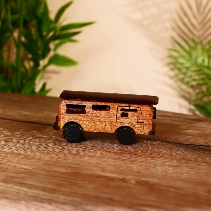 Сувенир "Автобус" тиковое дерево 13х4,5х7 см