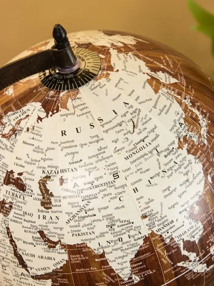 Глобус сувенирный, 23&times;20&times;34.5 см, подставка дерево