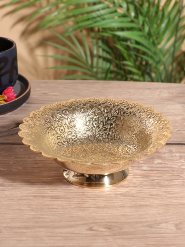 Блюдо сервировочное на ножке "Цветущая поляна" латунь 18х18х6,5 см