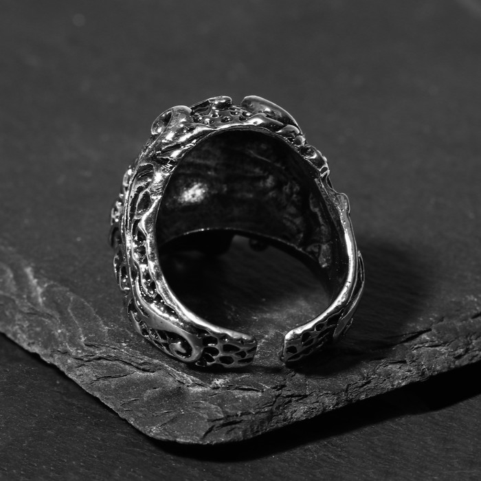 Кольцо &laquo;Перстень&raquo; череп с символикой, цвет чернёное серебро, безразмерное