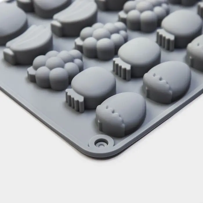 Форма для мармелада Доляна &laquo;Фрукты&raquo;, силикон, 21,3&times;14,4&times;1,5 см, 25 ячеек (3&times;2 см), цвет серый