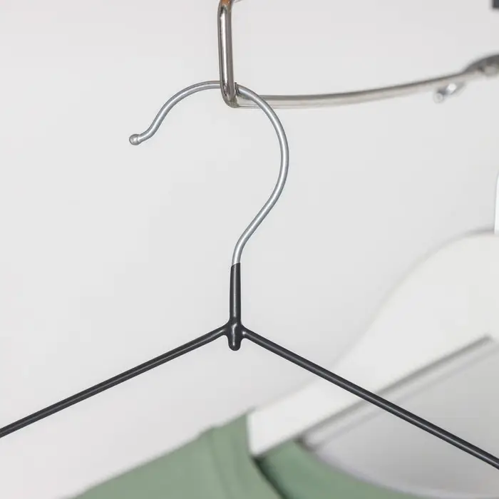 Плечики - вешалка для одежды, 41&times;20&times;0,3 см, чёрные