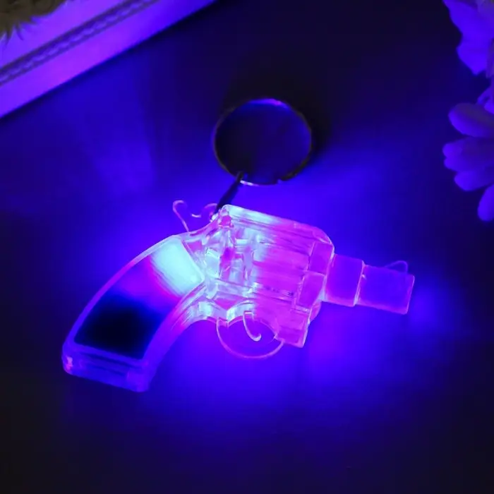 Фонарик брелок для ключей на кольце &laquo;Револьвер&raquo;, мигает, 6.5&times;4.5&times;1.5 см, МИКС