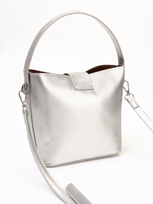 Сумка женская, 27*7*12, отд на молнии, длин ремень, серебро