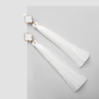 Серьги &laquo;Кисти&raquo;, цвет белый в золоте, L кисти 8,7 см