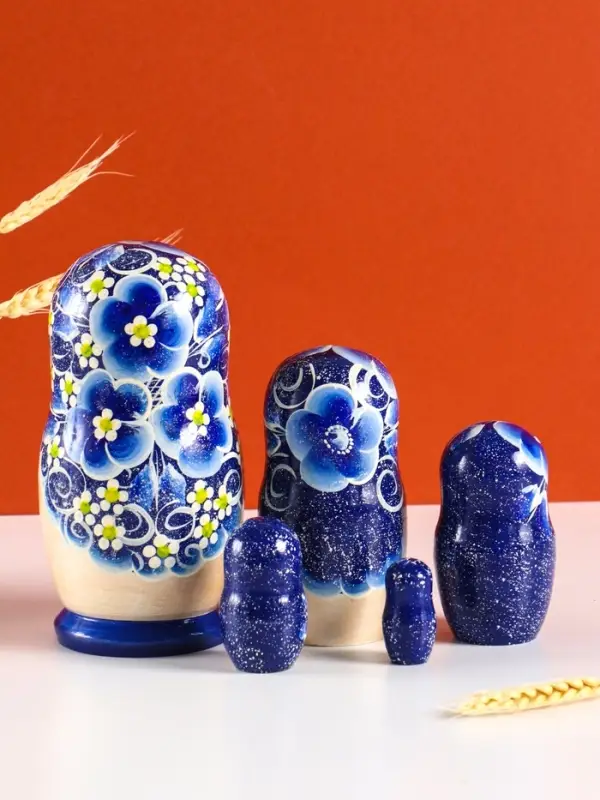 Матрёшка дерево &laquo;Марина&raquo;, гжель, 5-кукольная, 19 см